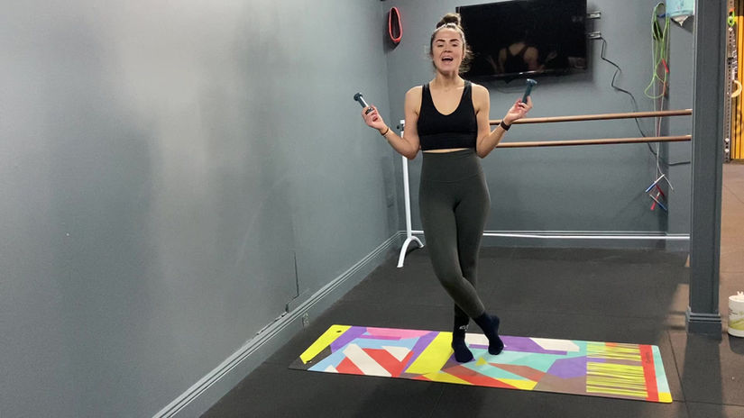20 Min: Full Body (Pliés, Arms, Glutes)